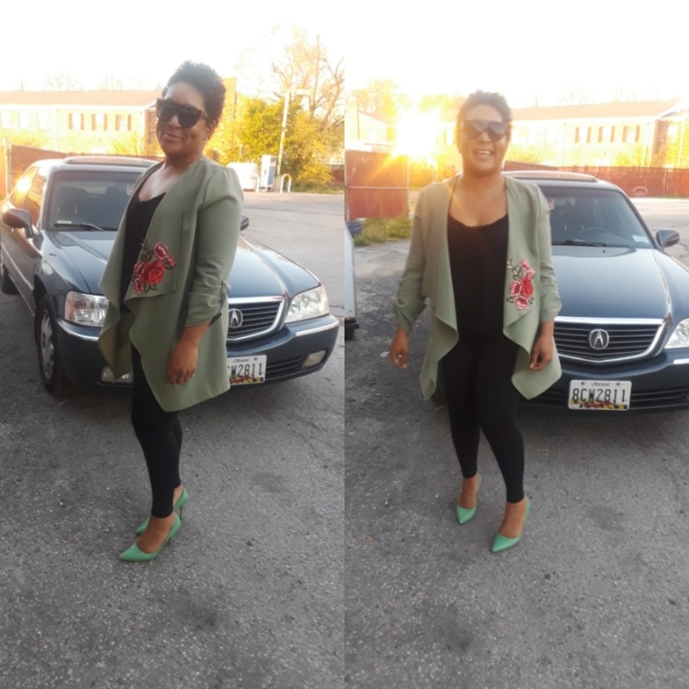 💕Sage Rose Patch Blazer - Picture 5 of 5